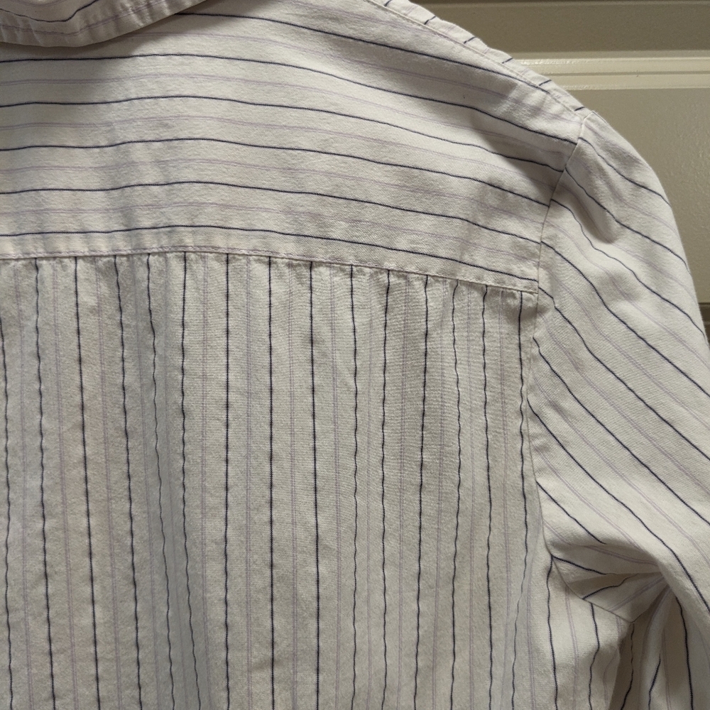 New York & Company City Stretch Shirt- size large - Picture 13 of 17